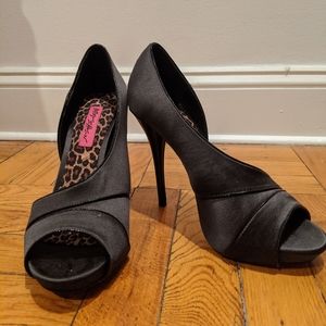 Betsey Johnson Satin Peeptoe d'Orsay Pumps NWOT